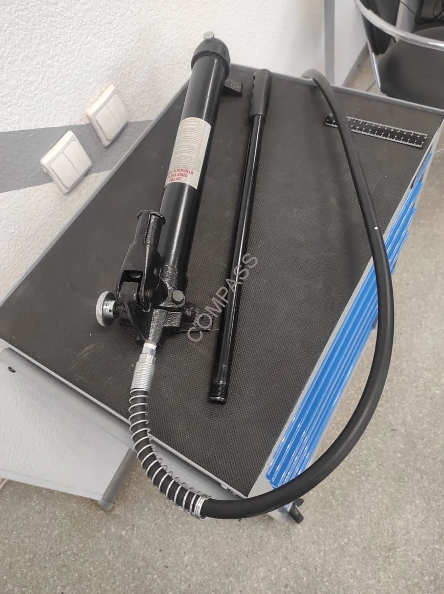 Насос гидравлический на 20 тонн, вертикальный (Изготовитель: Кит.) купить